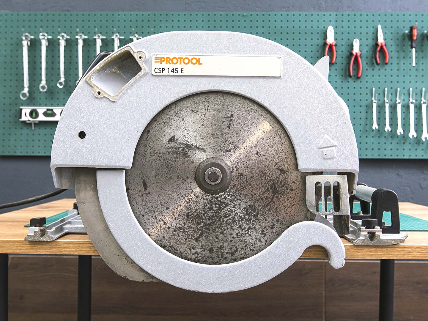 Дисковая пила Protool CSP 145 E  (17-17082)