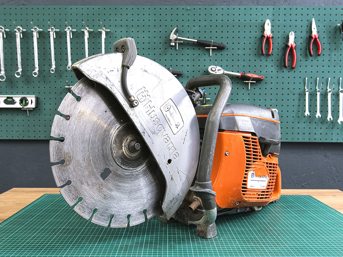 Бензорез Husqvarna K770  (01-24082)