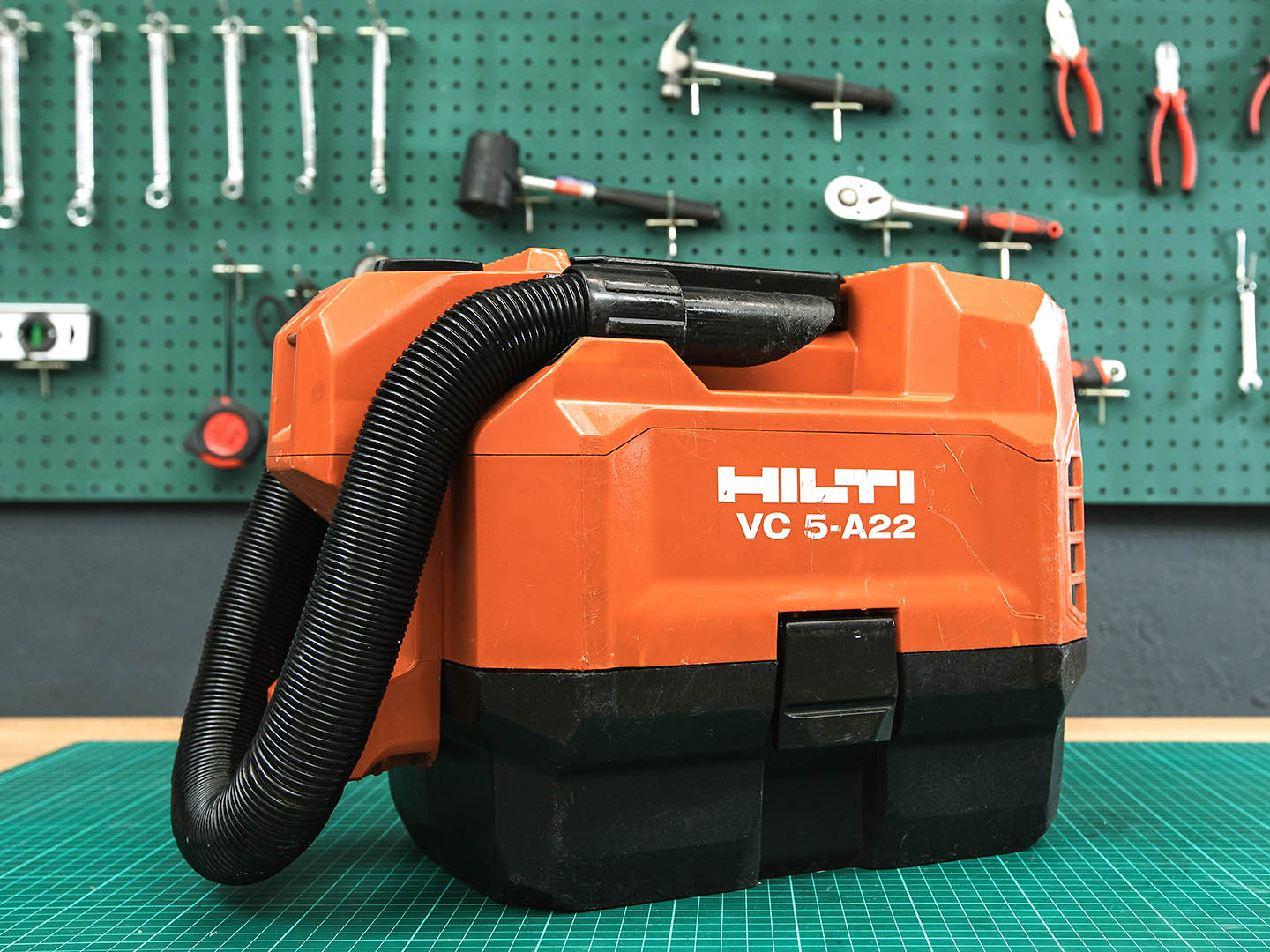 Аккумуляторный пылесос  Hilti  VC 5-A22  (02-09033)