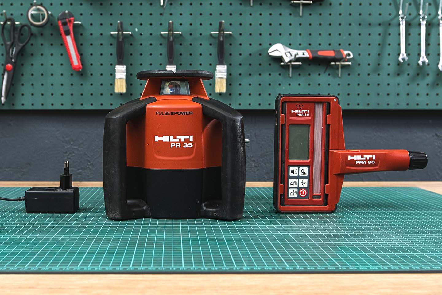 Ротационный лазер  Hilti  PR 35  (03-23122)