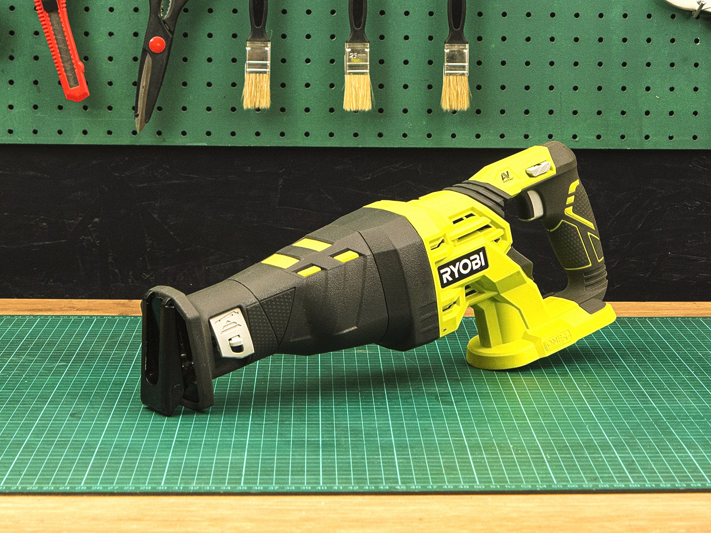 Сабельная пила Ryobi R18RS  (06-14075)