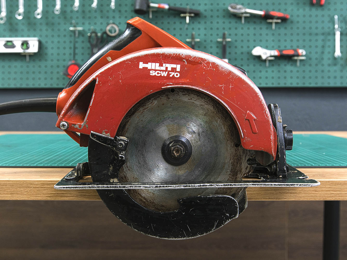 Циркулярная пила Hilti  SCW 70  (03-14102)