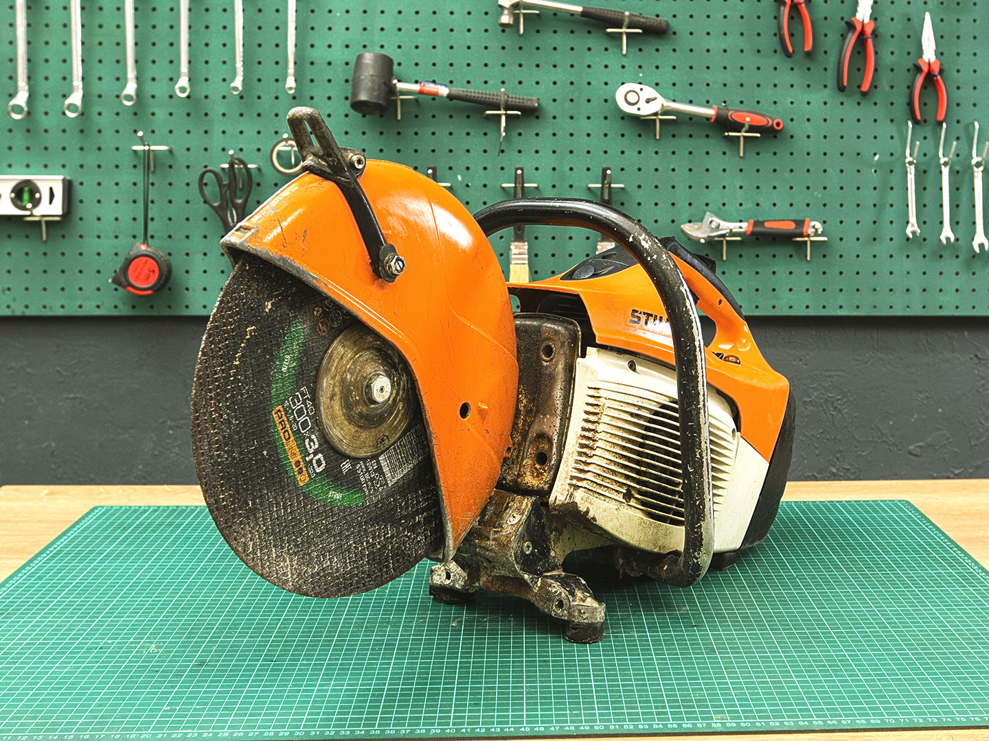 Бензорез STIHL TS 410  (02-23063)