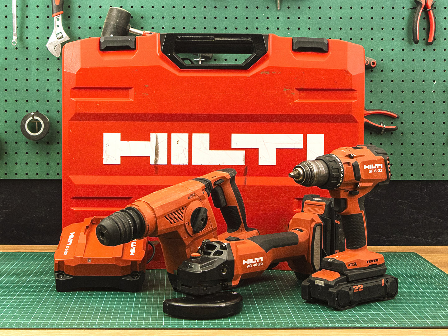 Комплект инструментов Hilti SF 6-22 + AG 4S-22 + TE 6-22   (09-14075)