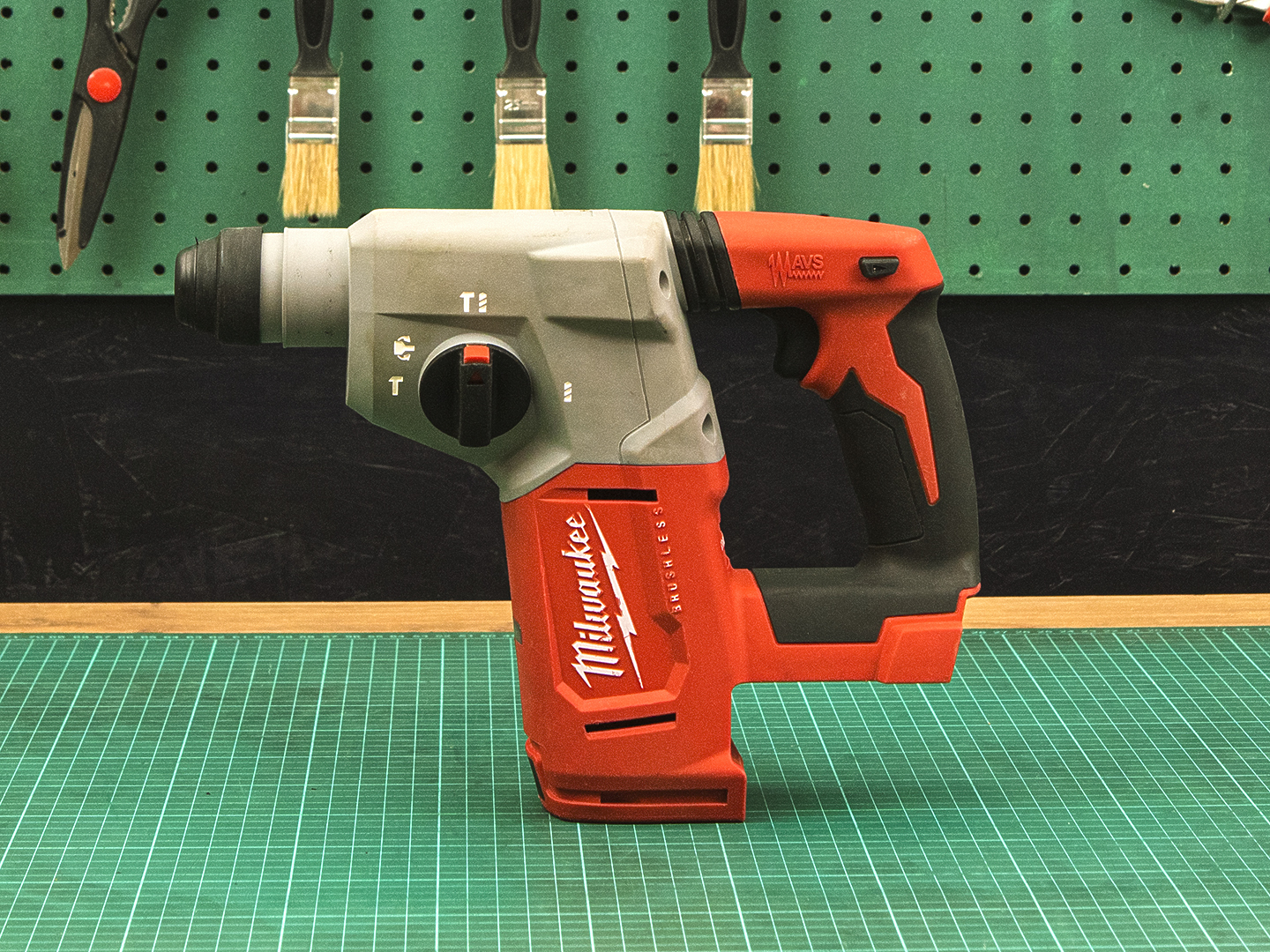 Пефоратор Milwaukee blh m18  (02-10065)