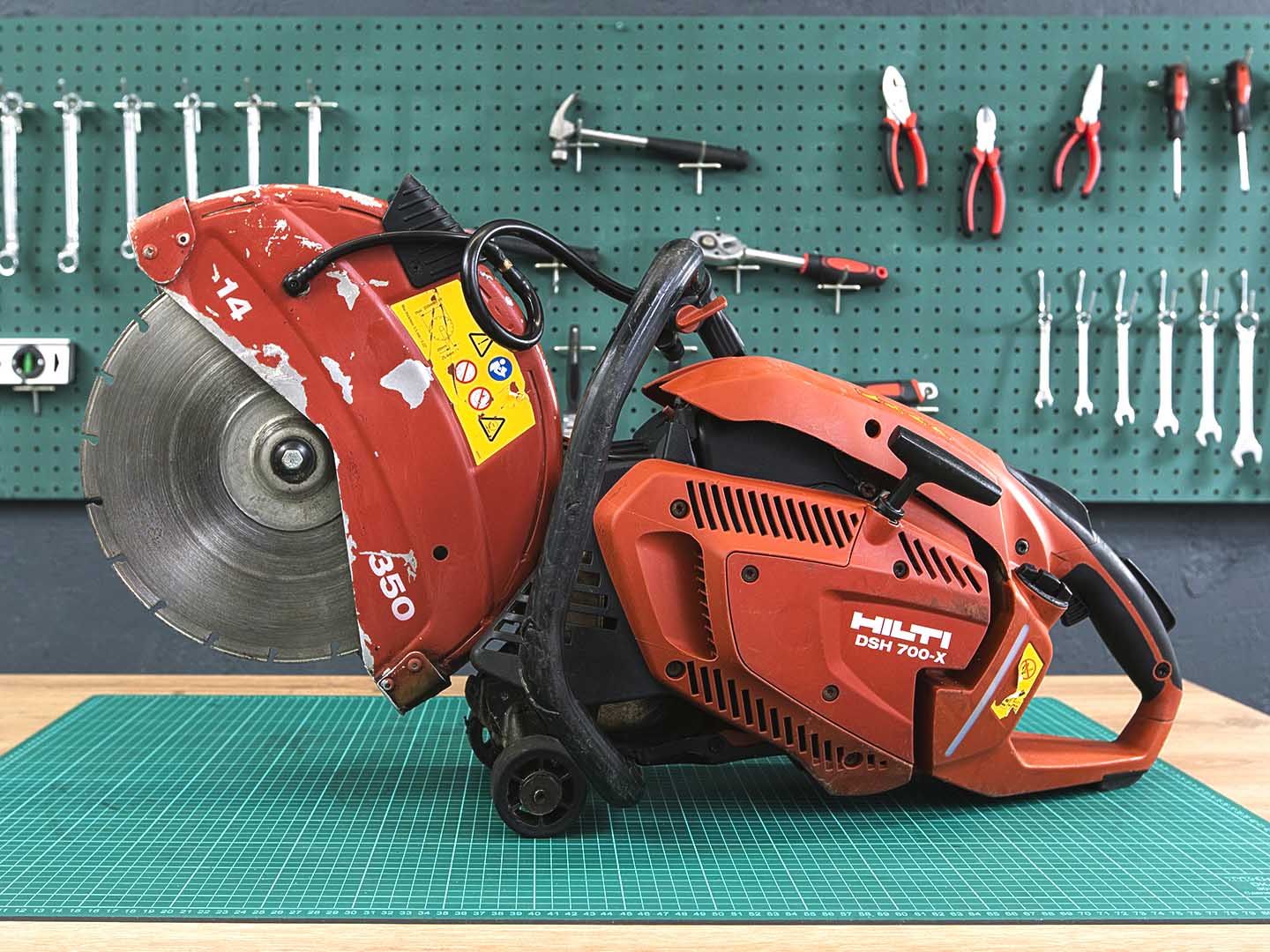 Бензорез Hilti  700-X  (01-30092)