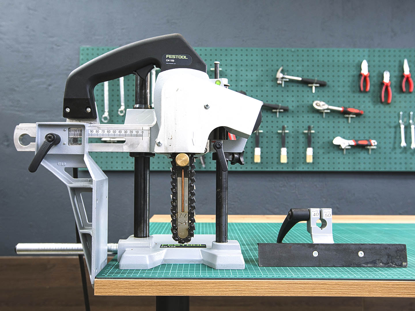 Цепнодолбежный фрезер Festool CM 150  (01-01082)