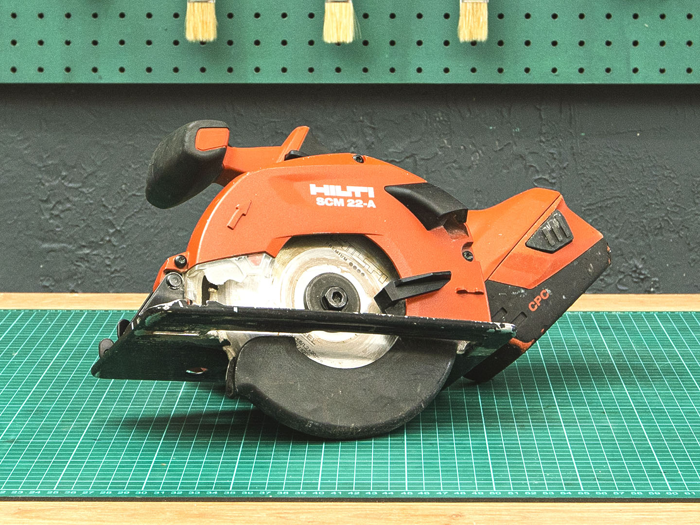 Аккумуляторная циркулярная пила Hilti  SCM 22-A  (11-14043)