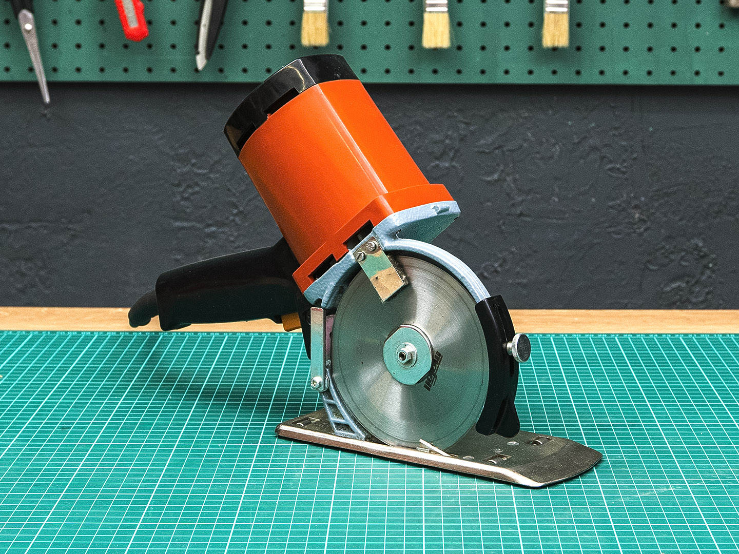 Электрический нож для резки мебели MAFELL TS 400 A  (06-14084)