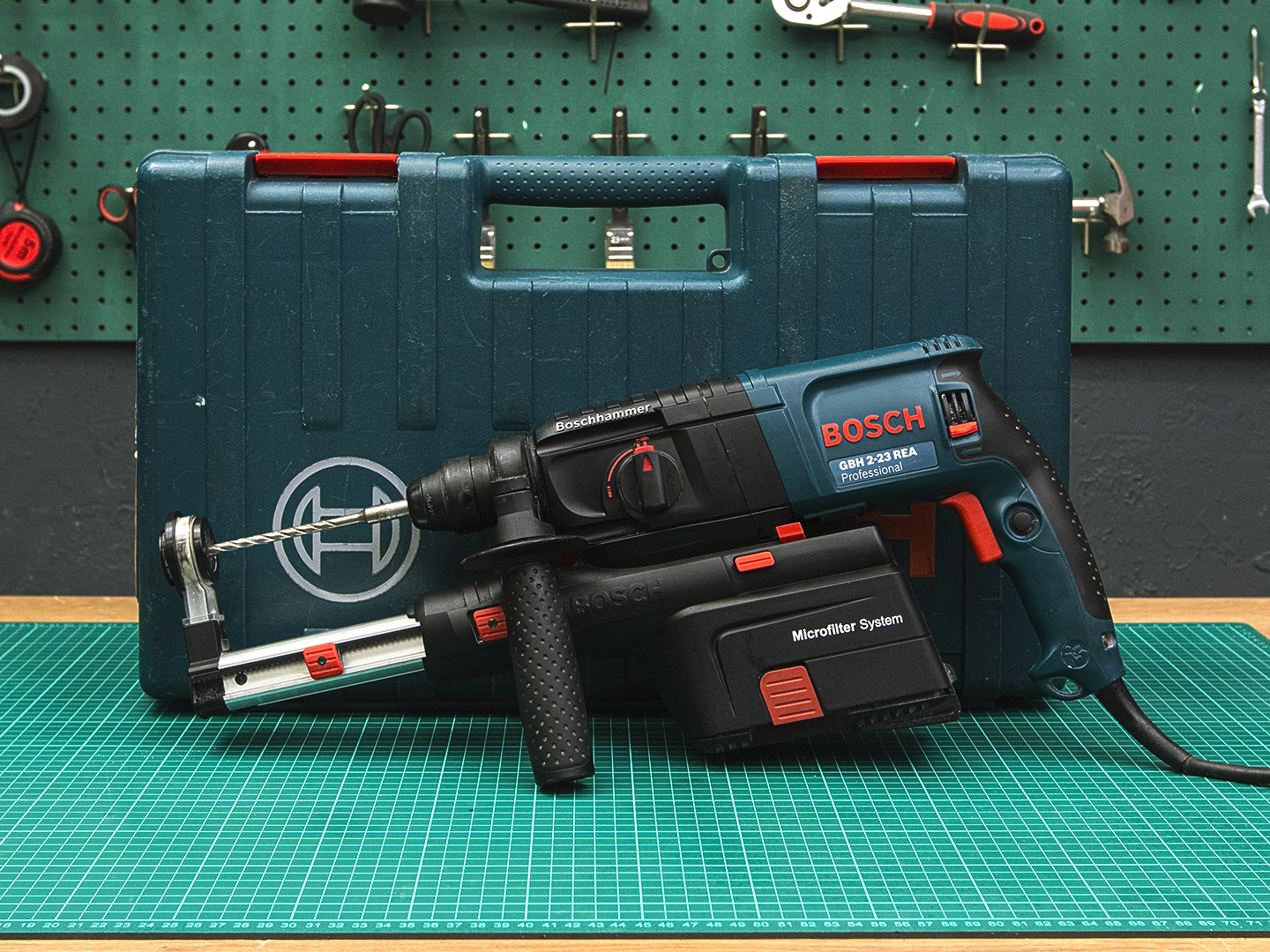 Перфоратор Bosch GBH 2-23 REA  (03-16054)