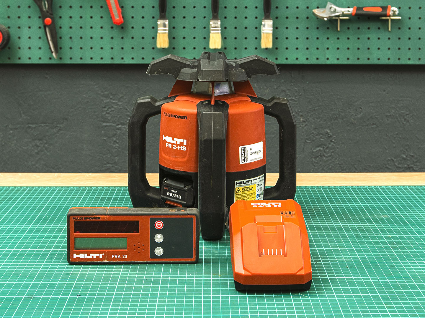 Лазерный уровень Hilti  PR 2-HS A12  (09-29122)