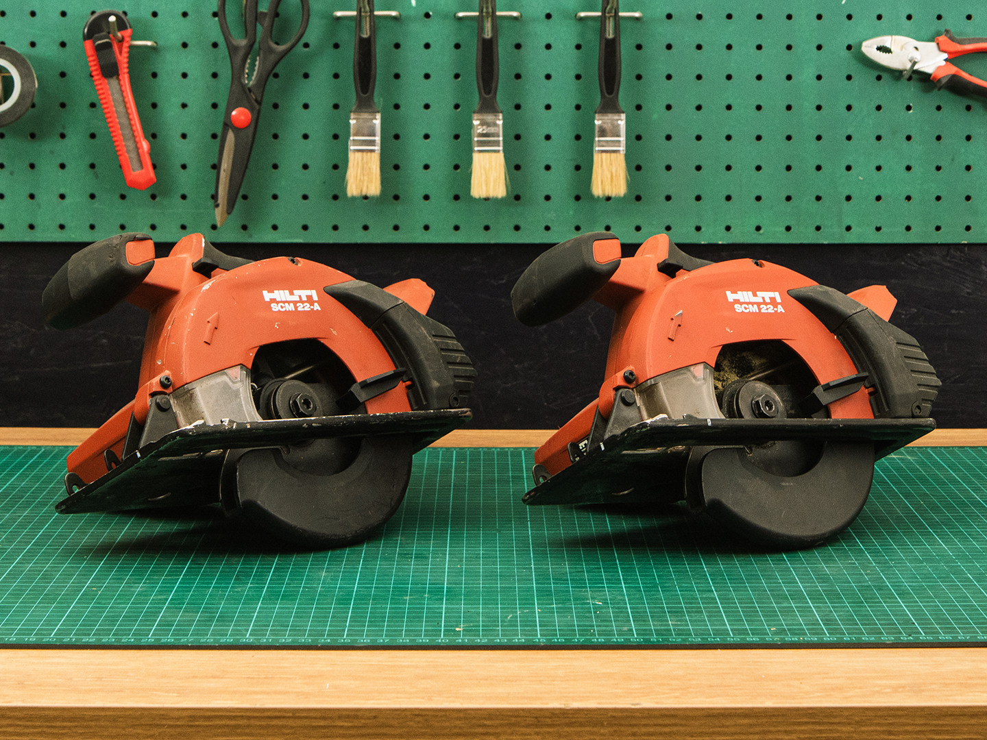 Аккумуляторная циркулярная пила Hilti SCM 22-A  (05-29093)