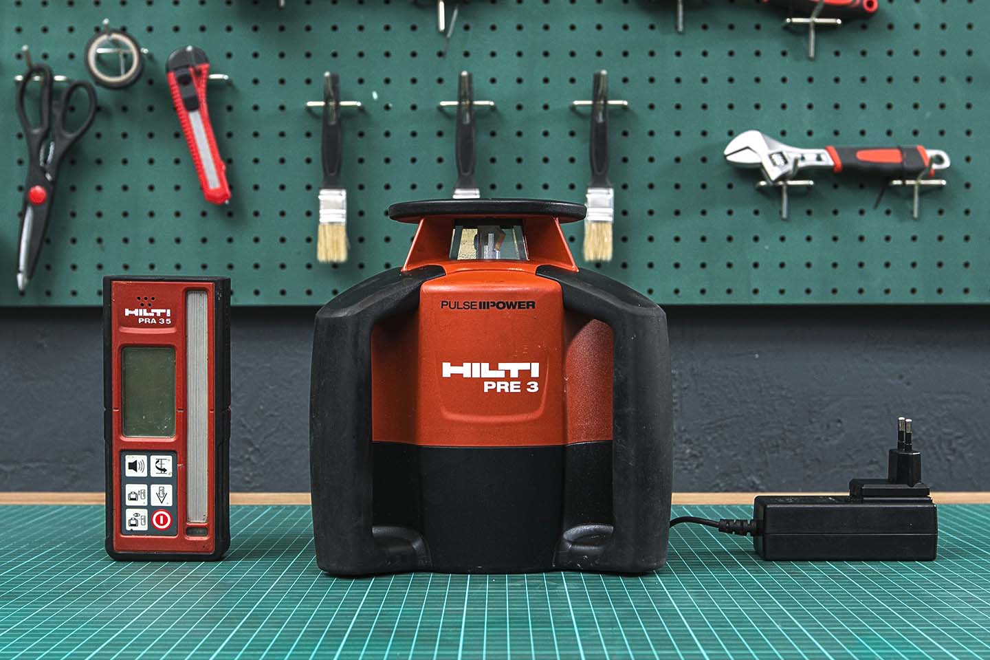 Ротационный лазерный нивелир Hilti  PRE 3  (02-23122)