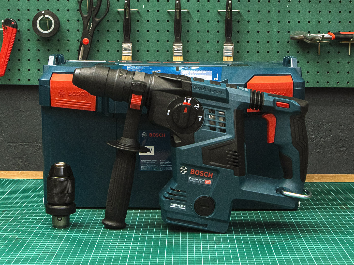 Аккумуляторный перфоратор  Bosch GBH 18V-28 CF  (01-14045)