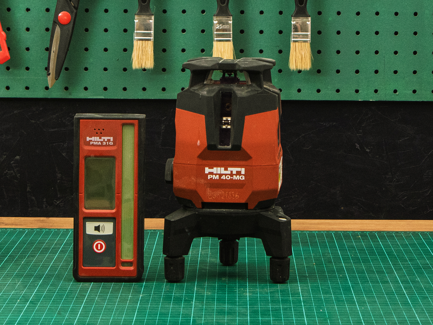 Мультилинейный лазерный нивелир Hilti PM 40-MG  (01-30036)