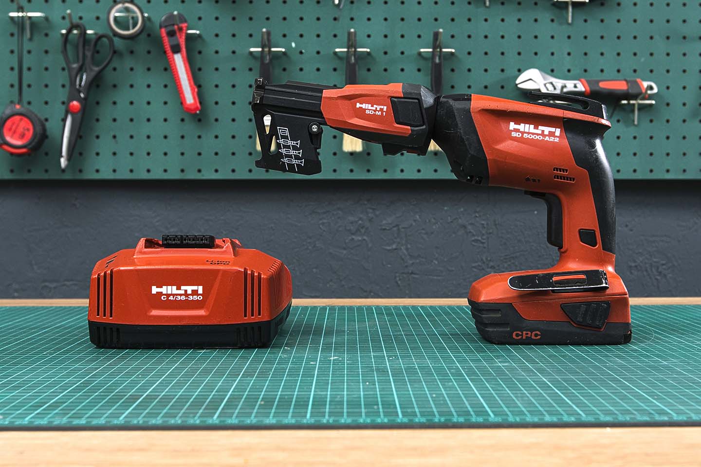 Шуруповерт hilti a22. Hilti SD 5000-a22. Hilti SD 5000. Шуруповерт хилти sd2500. Зарядное устройство для шуруповерта Hilti SFC 22a.