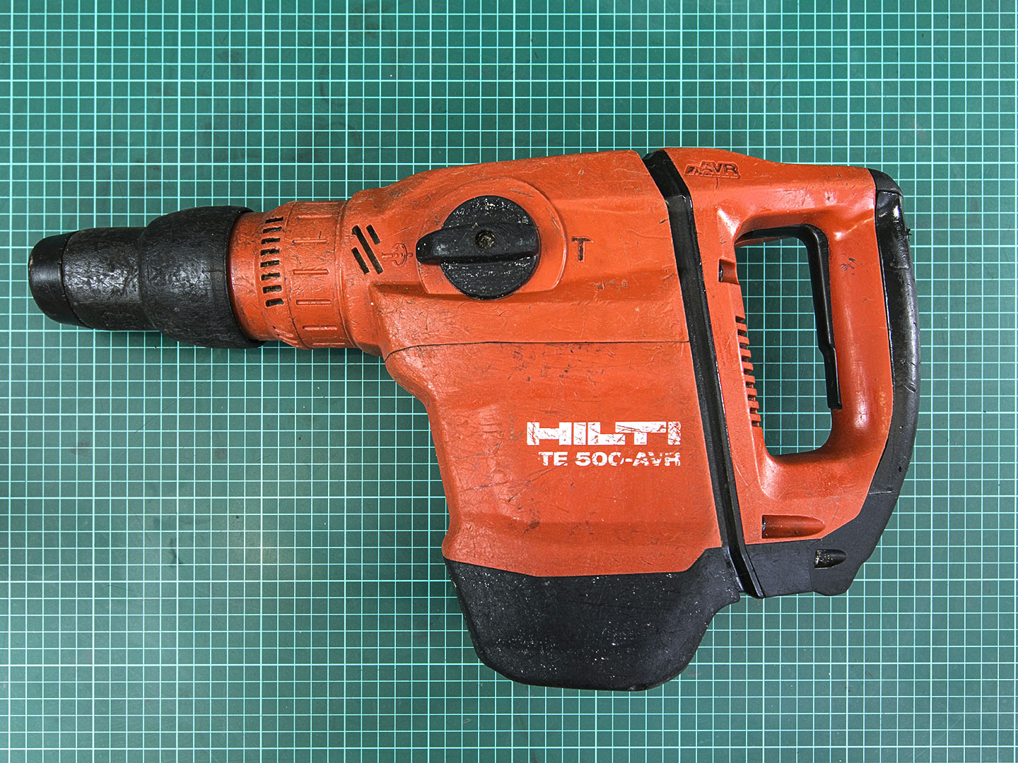 Отбойный молоток Hilti  TE 500-AVR   (02-14102)