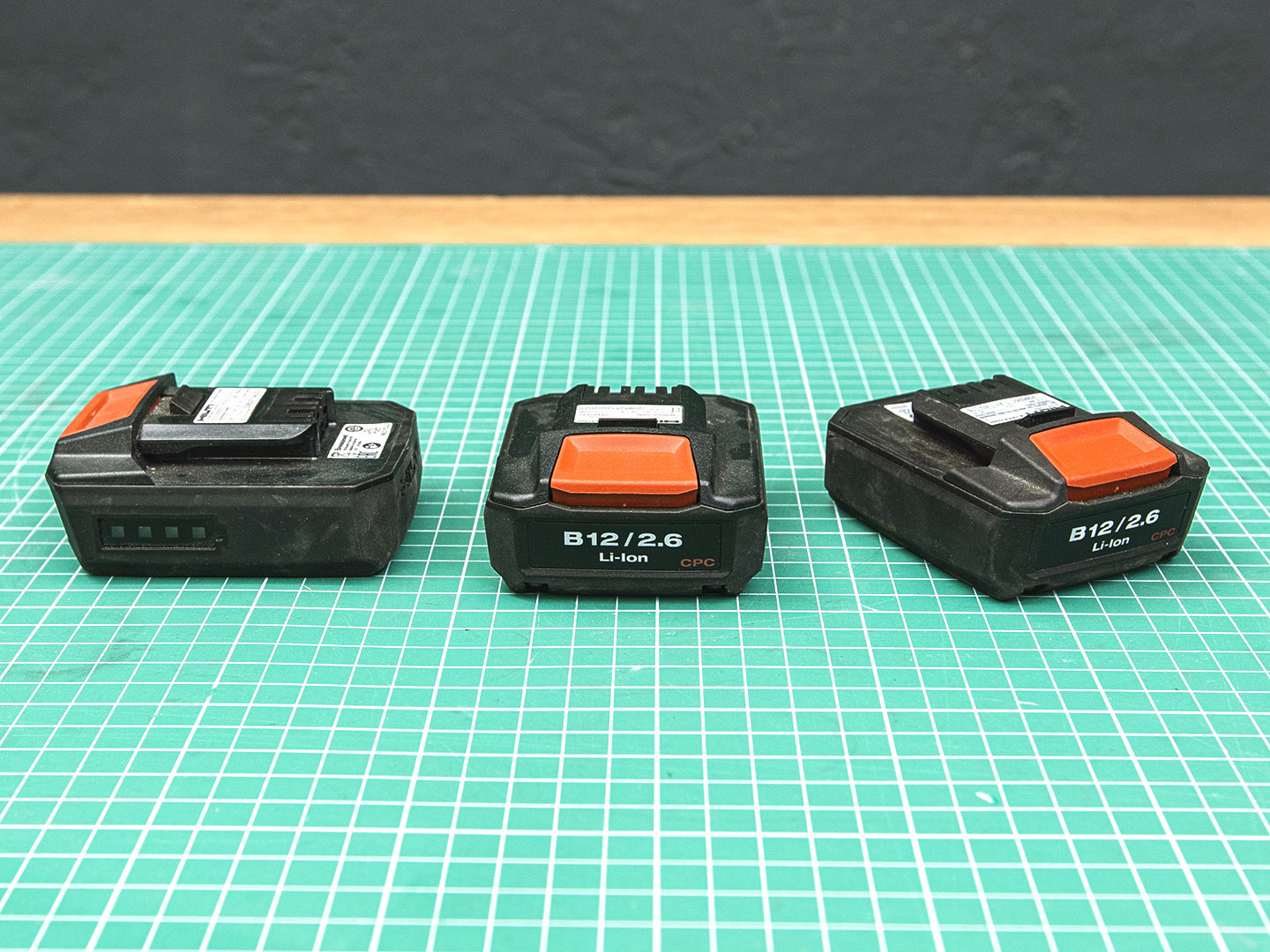 Аккумуляторная батарея  Hilti B 12/2.6 Li-lon  (02-22034)