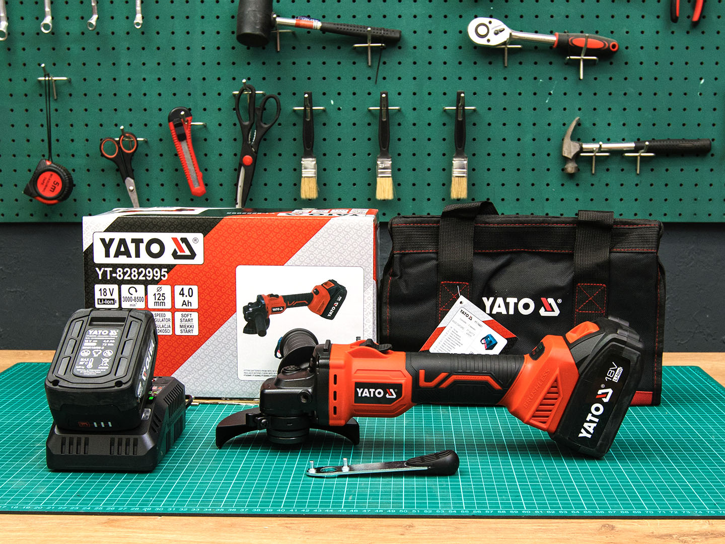 Ушм (болгарка) YATO 18В YT-8282995  (01-06094)