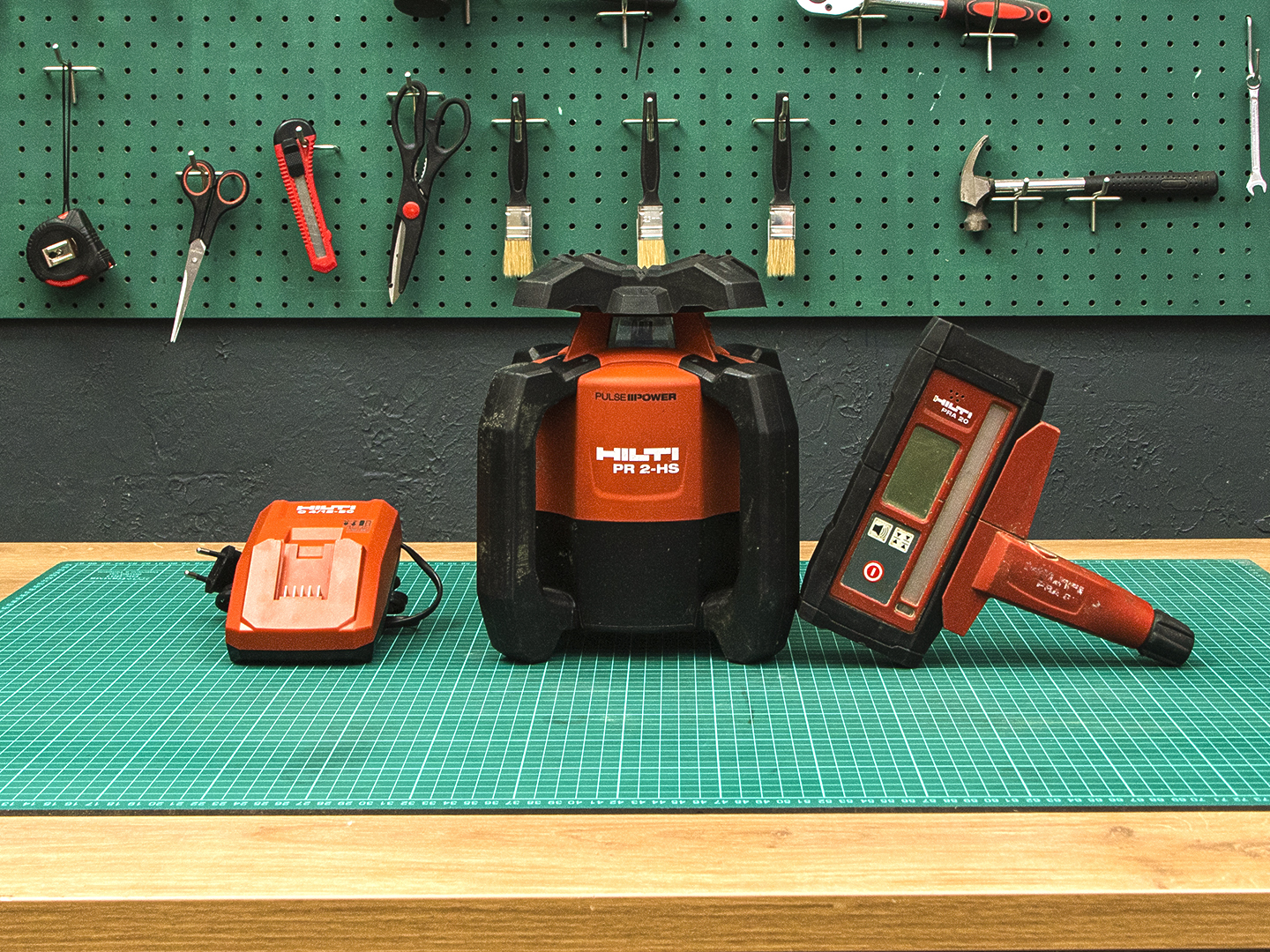 Ротационный лазерный нивелир Hilti PR 2-HS A12  (04-24124)