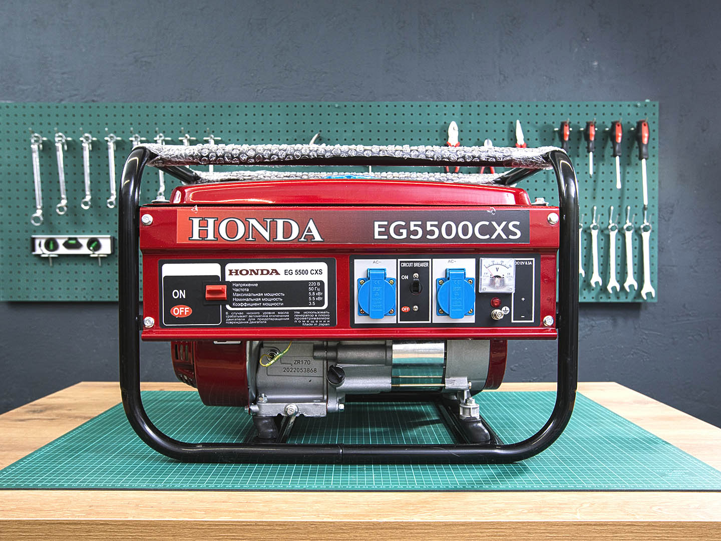 Бензиновый генератор Honda EG5500CXS  (09-02082)